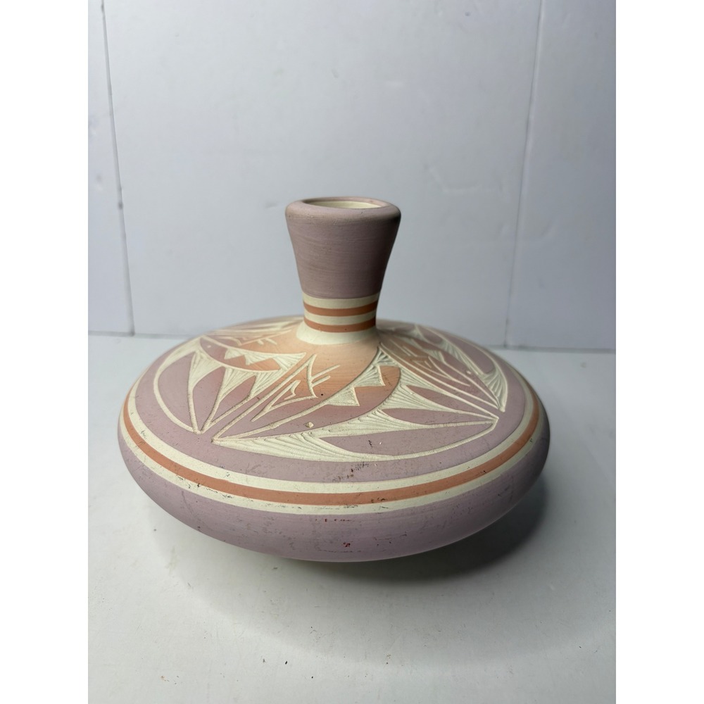 R Thomas Navajo Pottery Etched Seed Vase Mauve Peach Geometric Southwestern 6.5"